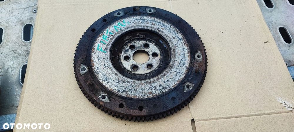 KOŁO ZAMACHOWE FIAT 125p 1.5 - 2