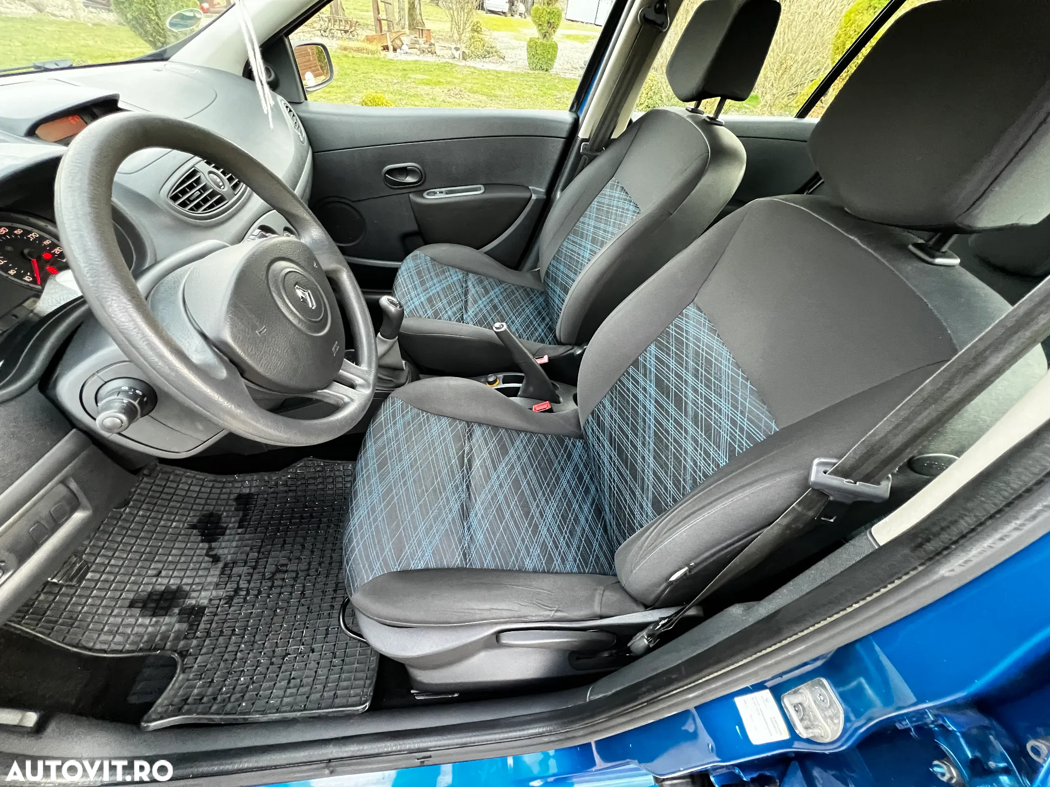 Renault Clio 1.2 16V 75 Collection - 13