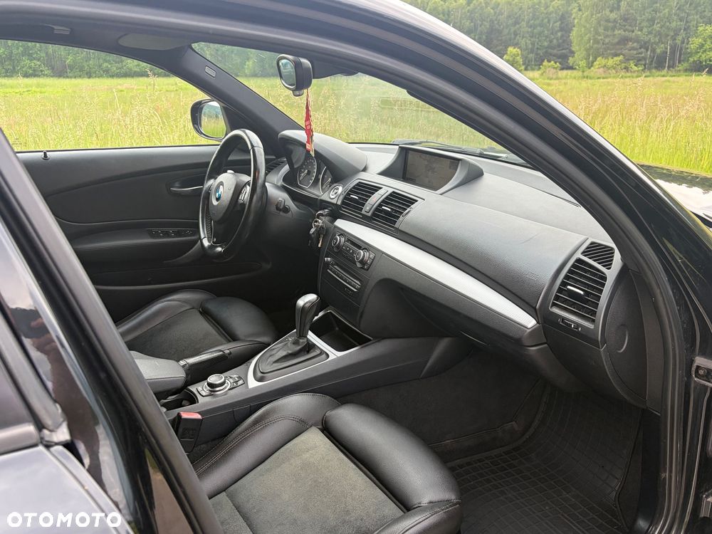 BMW Seria 1 120d DPF Edition Sport - 9