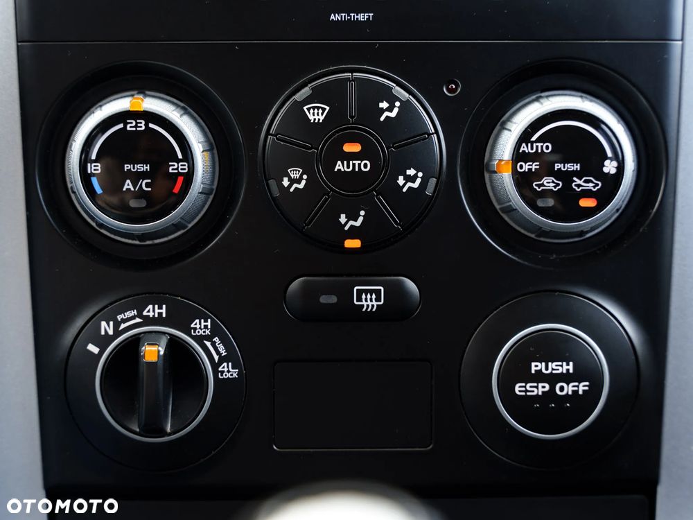 Suzuki Grand Vitara 2.0 Comfort Limited - 21