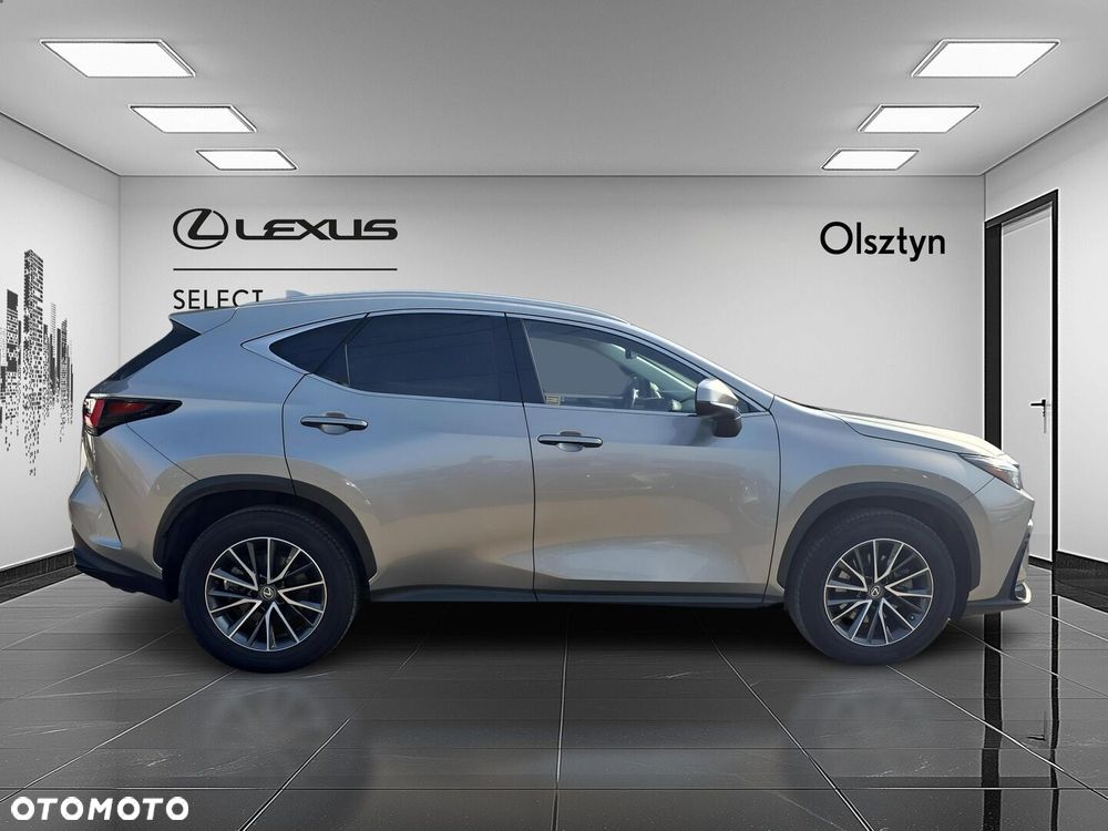 Lexus NX 350h Business AWD - 8