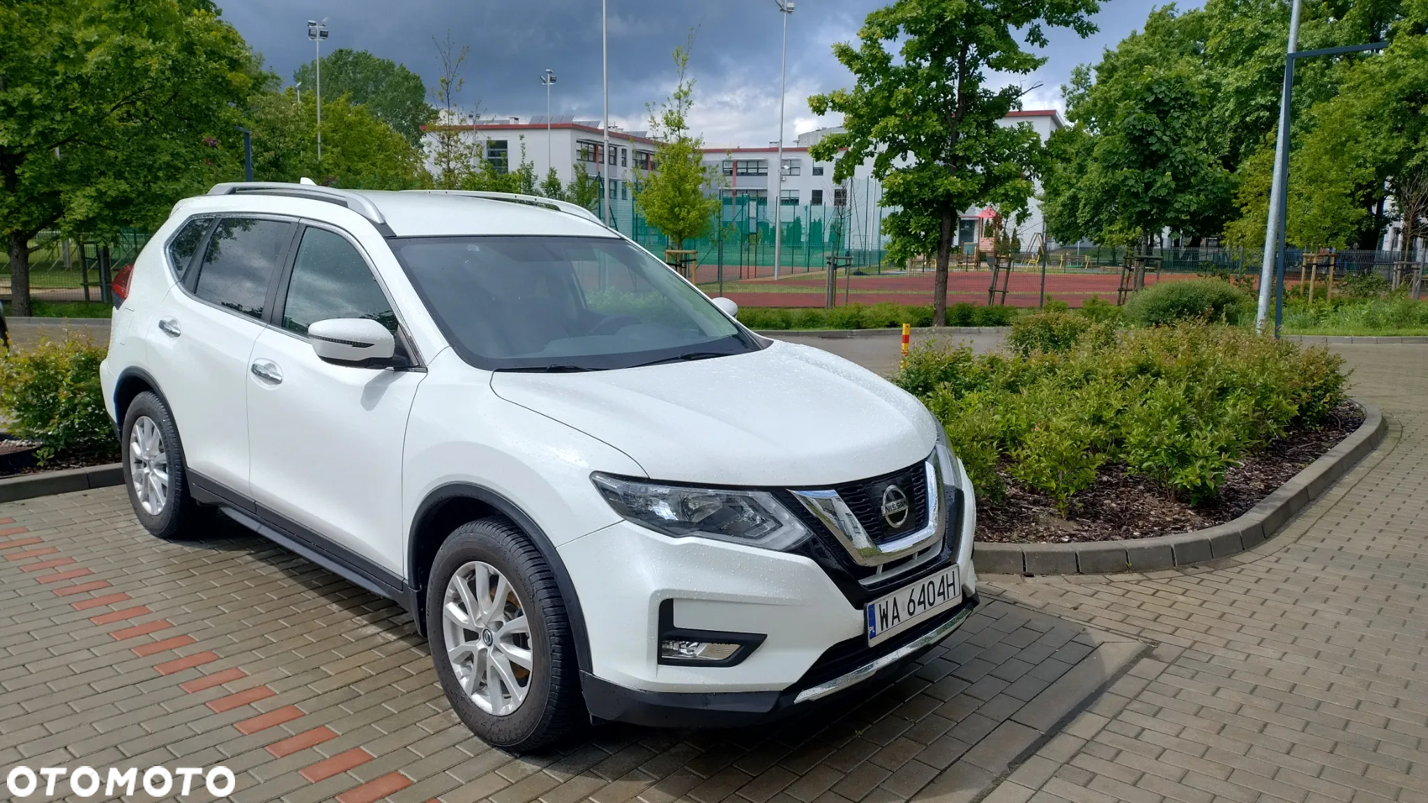 Nissan Rogue - 2
