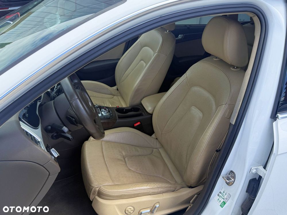 Audi A4 Allroad - 16