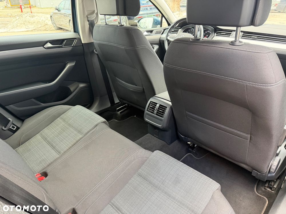 Volkswagen Passat 1.5 TSI EVO Business - 35
