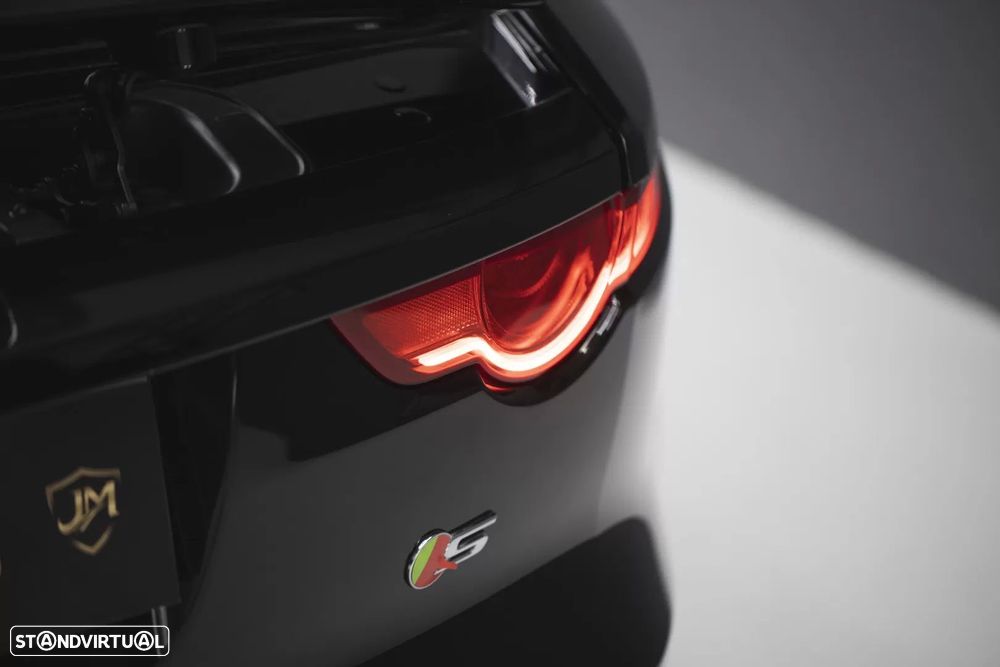 Jaguar F-Type V8 S - 30