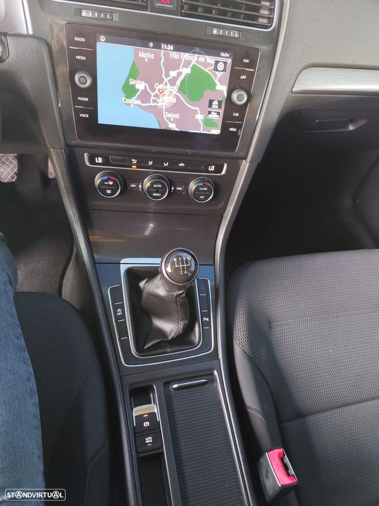 VW Golf Variant 1.6 TDi Confortline - 33