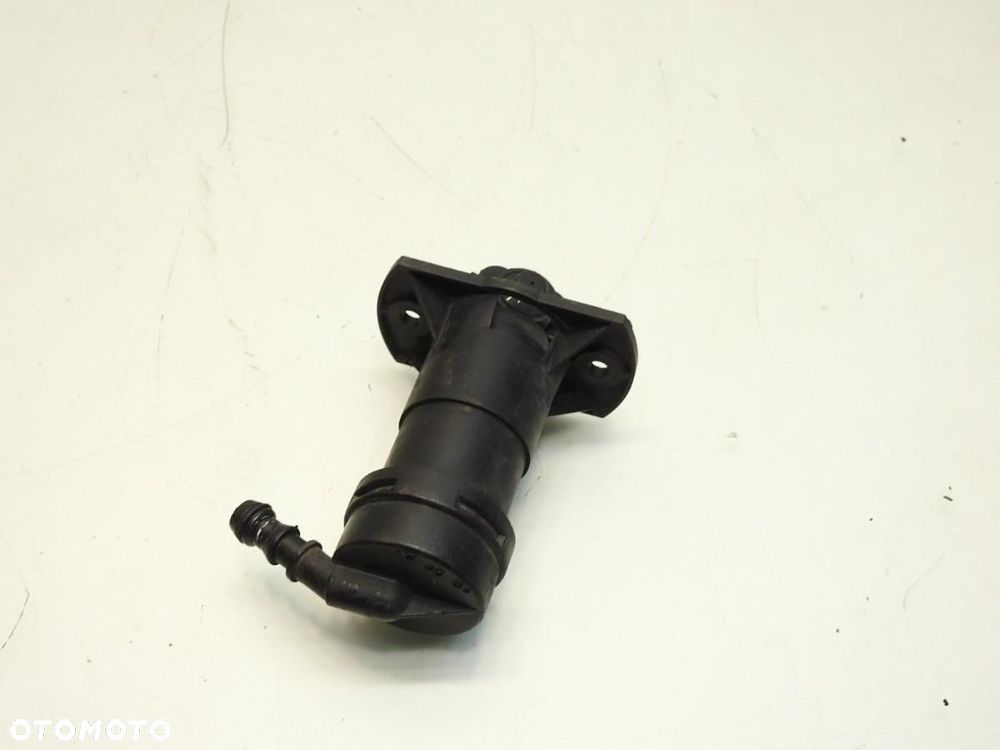 SPRYSKIWACZ LAMPY PRAWY AUDI A6 C6 4F0955102 - 4