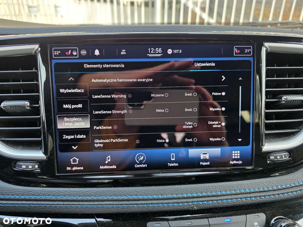 Chrysler Pacifica - 17