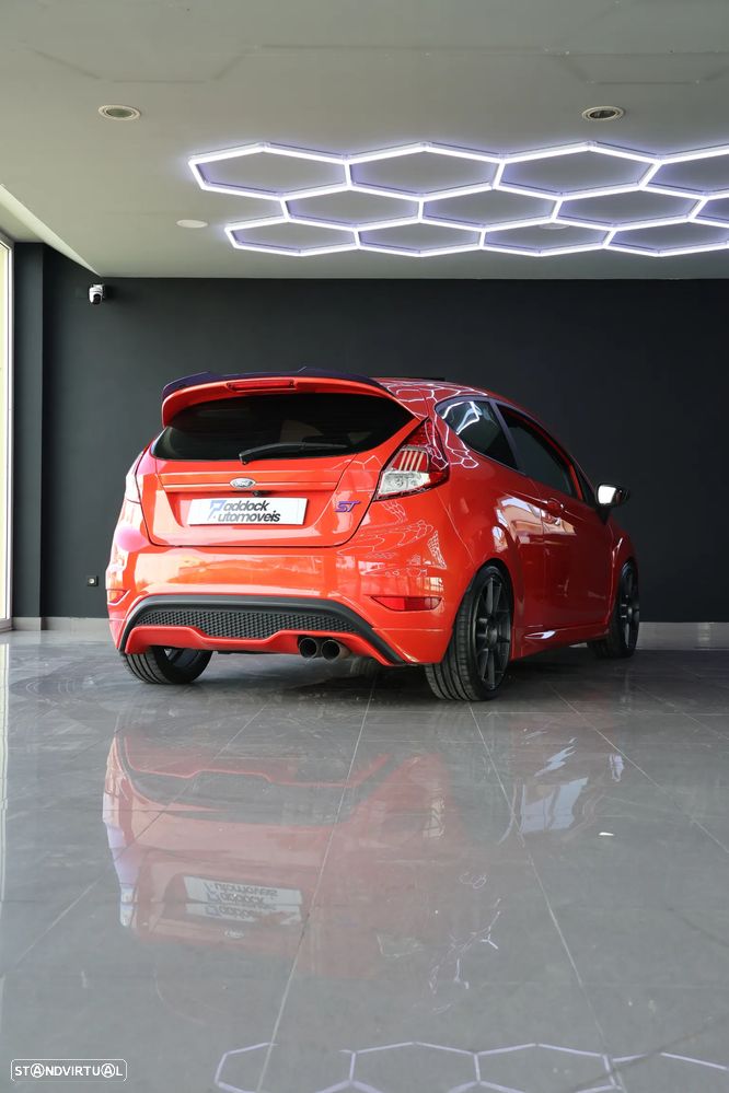Ford Fiesta 1.6 T ST - 9