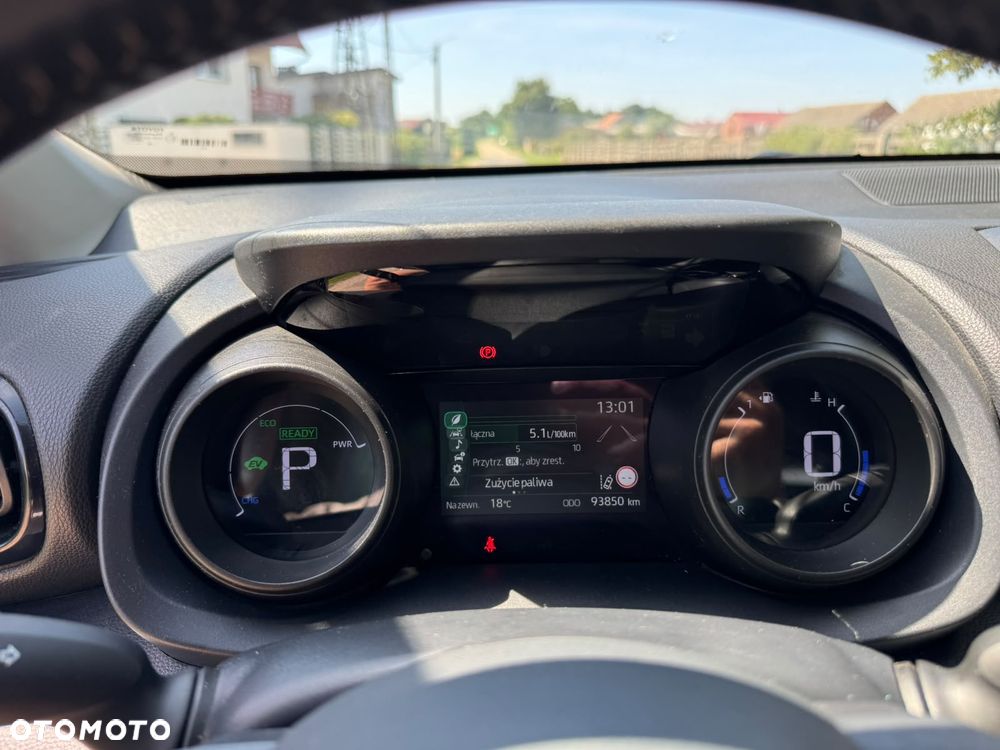 Toyota Yaris Cross Hybrid 1.5 Comfort 4x4 - 14