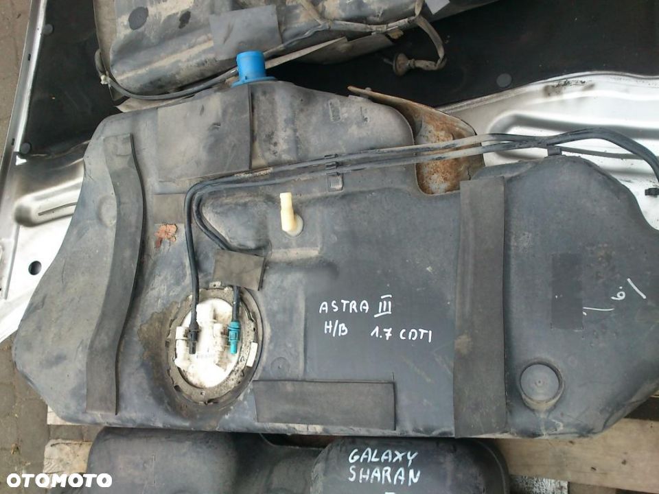 ZBIORNIK PALIWA OPEL ASTRA 3 III HB DIESEL - 1
