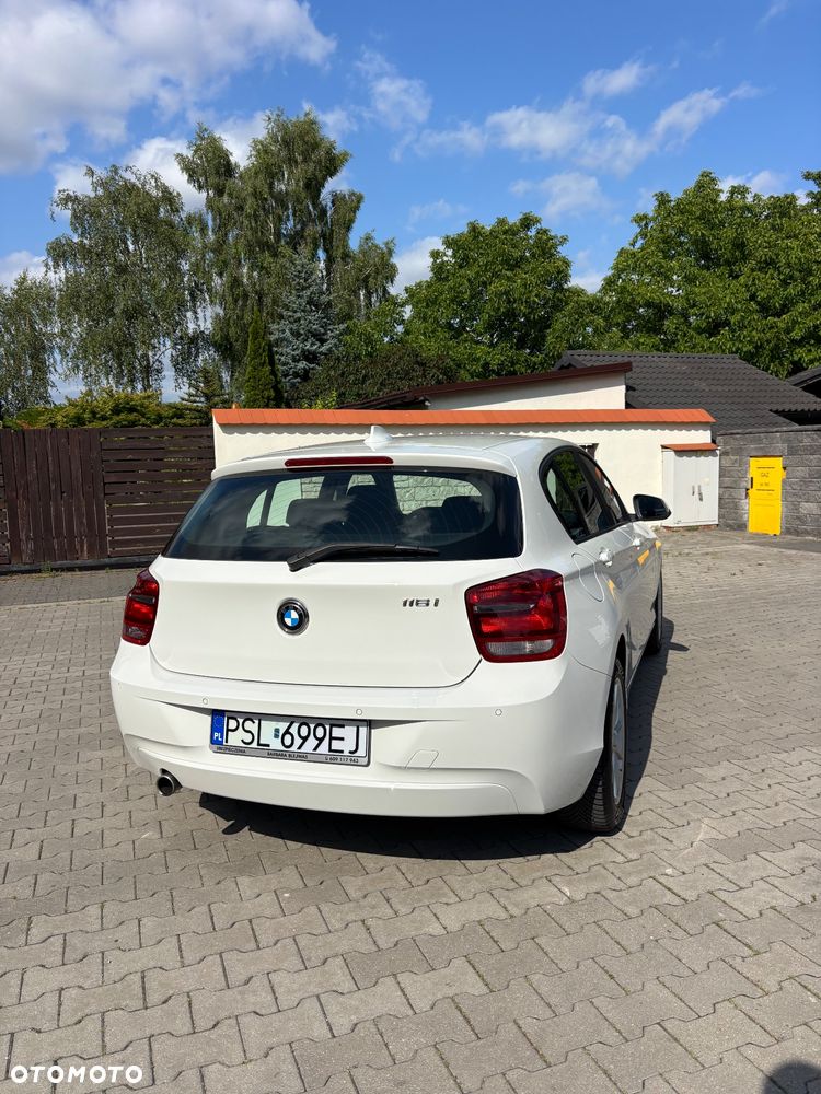 BMW Seria 1 116i - 11