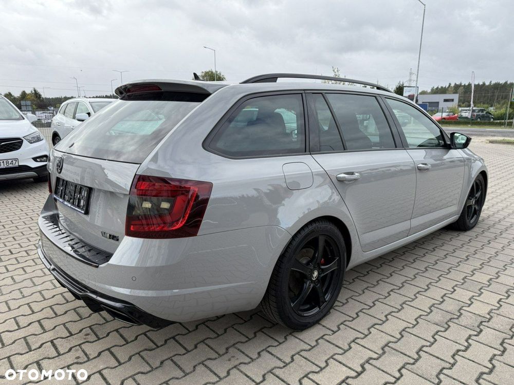 Skoda Octavia Combi 2.0 TDI DSG RS - 6