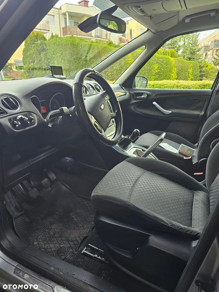 Ford Galaxy 2.0 Ghia - 14