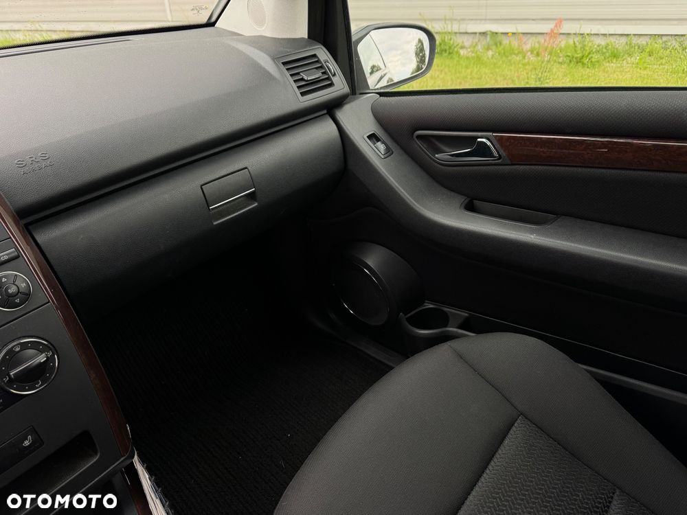 Mercedes-Benz Klasa A 200 Elegance Special Edition - 18