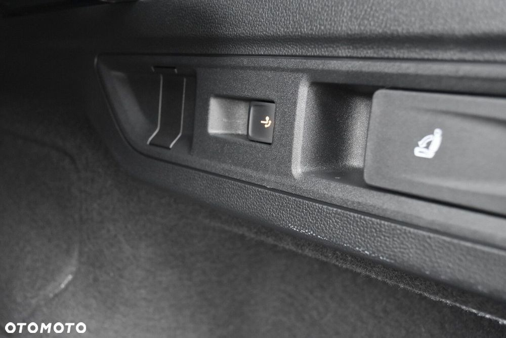 Volkswagen Passat Variant - 34