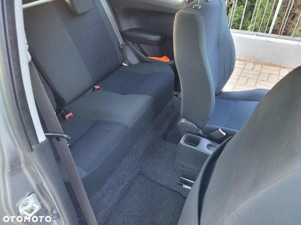 Suzuki Swift 1.3 Club - 11