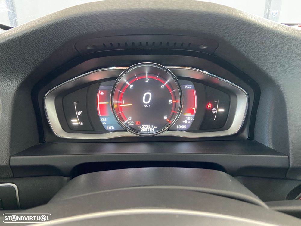 Volvo V60 Cross Country 2.0 D4 Pro - 10