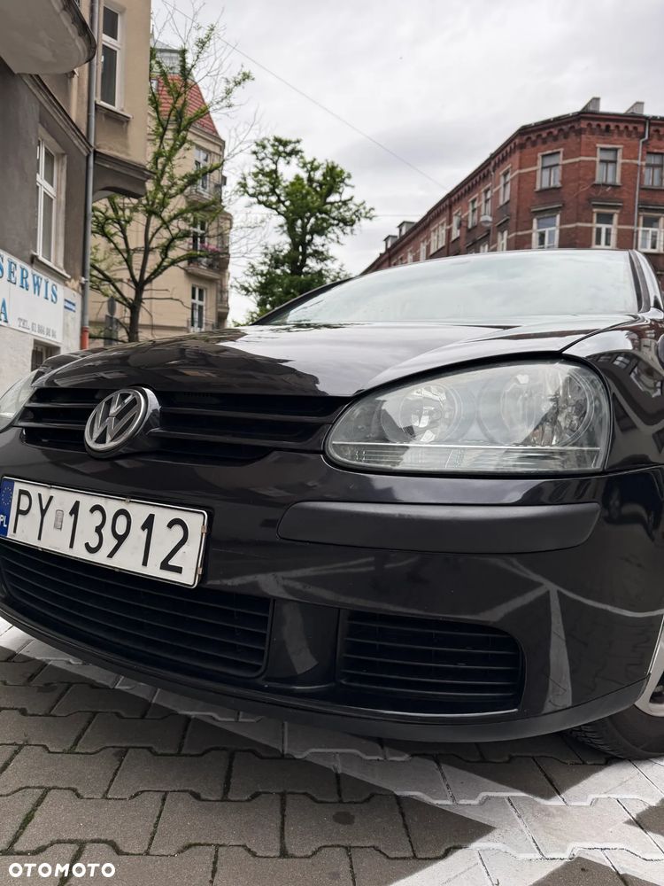 Volkswagen Golf 1.6 FSI Comfortline - 4
