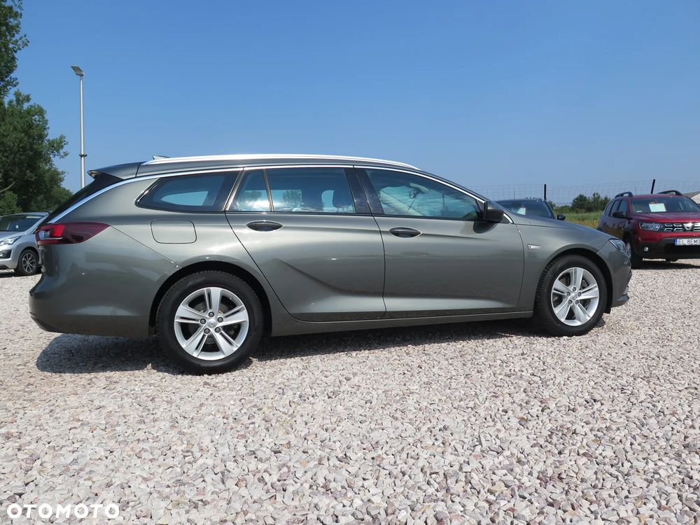 Opel Insignia 1.5 T Exclusive S&S - 11
