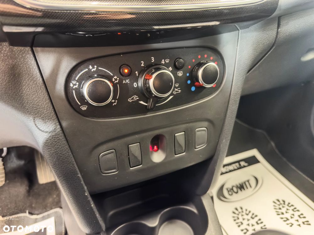 Dacia Sandero TCe 90 LIVE - 23