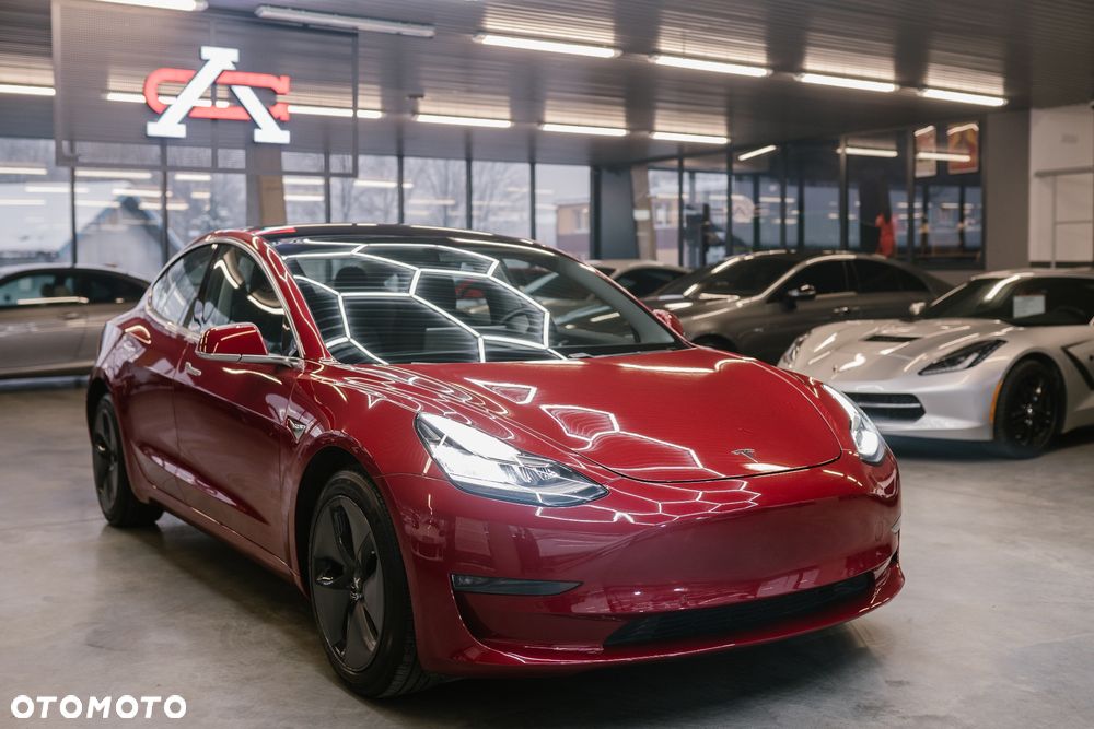 Tesla Model 3 Langstreckenbatterie Allradantrieb Dual Motor - 12