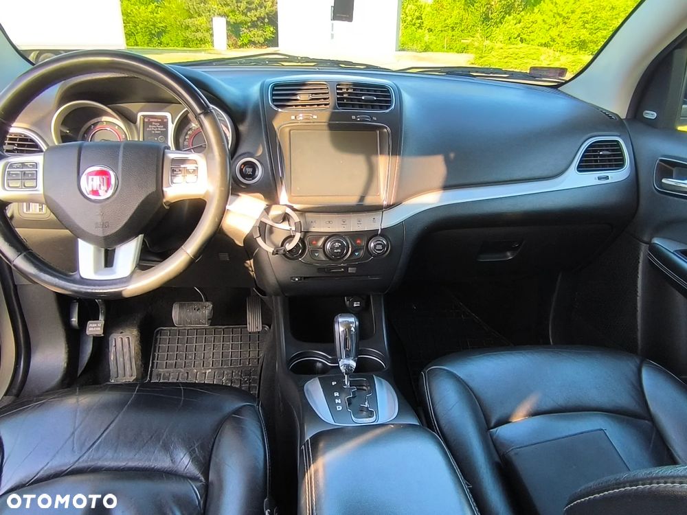 Fiat Freemont 2.0 Multijet Lounge AWD - 12