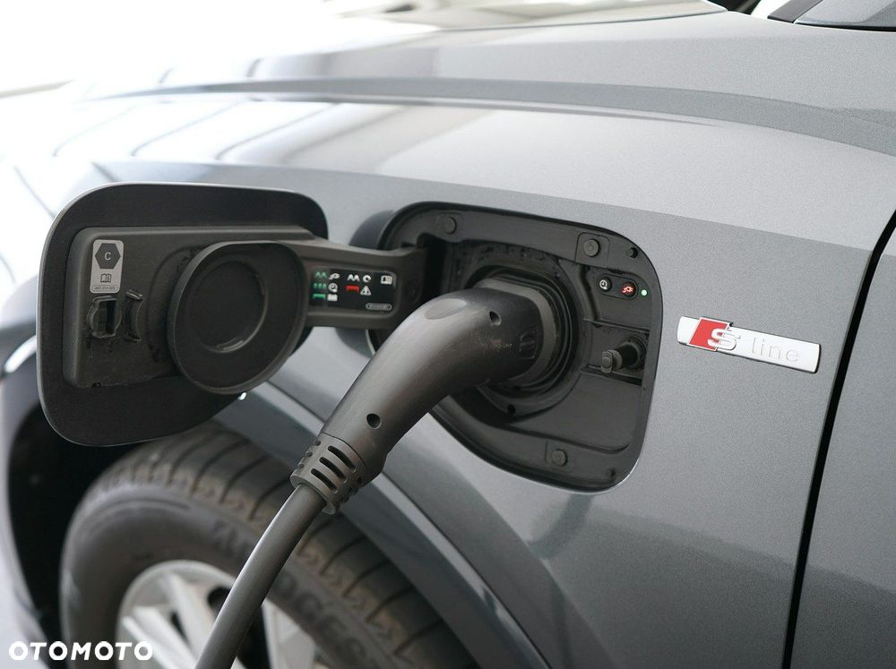 Audi Q3 Sportback - 12
