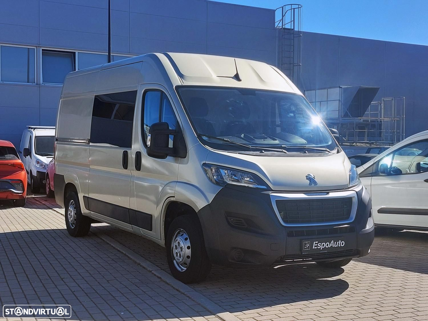 Peugeot Boxer 2.2 BlueHDi 330 L2H2 Premium - 140 cv - IVA Dedutível - 2