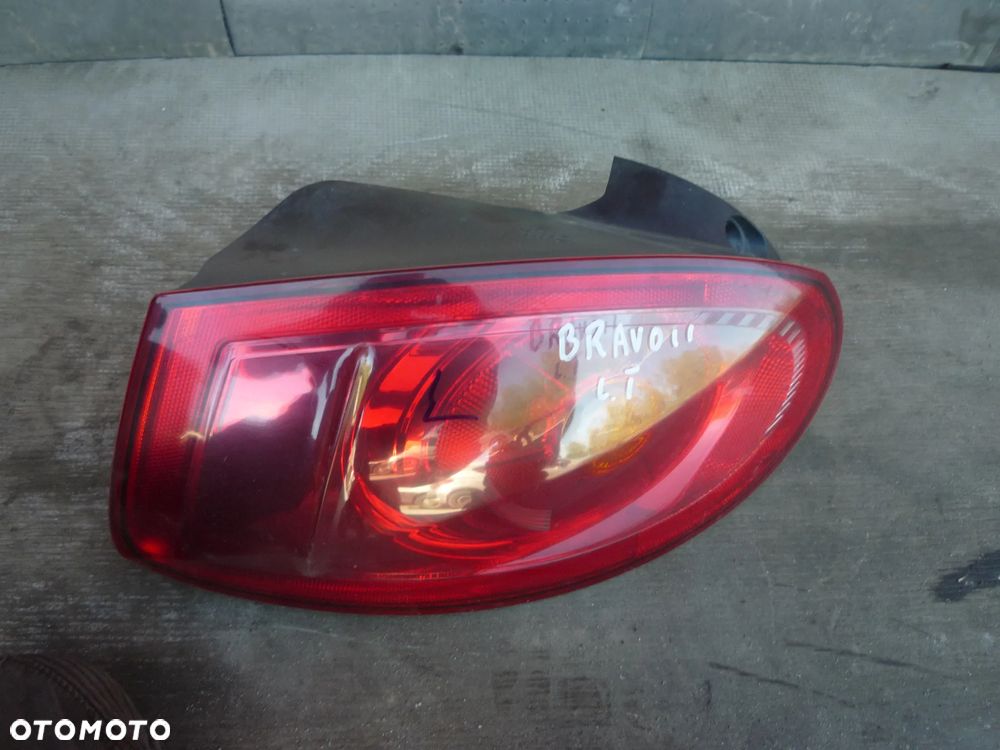 FIAT BRAVO II LAMPA TYLNA LEWA LUB PRAWA - 9