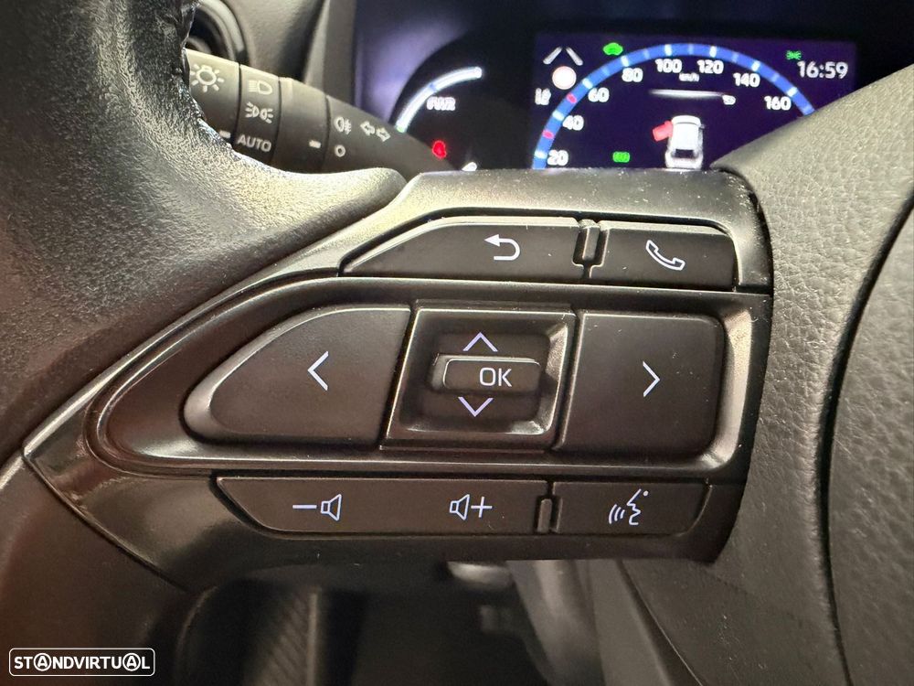 Toyota Yaris Cross 1.5 HDF Comfort Plus - 16