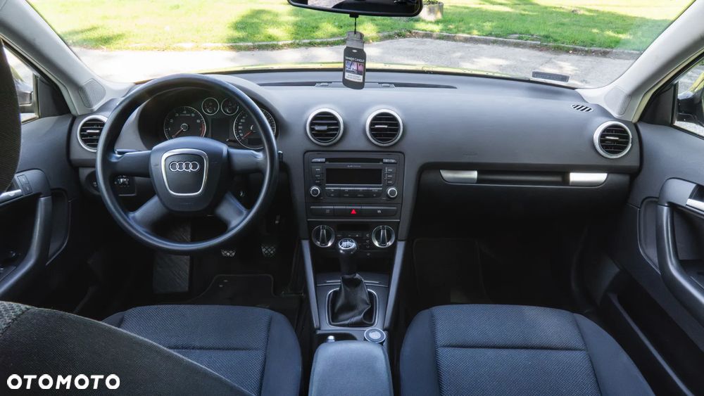 Audi A3 Sportback - 13