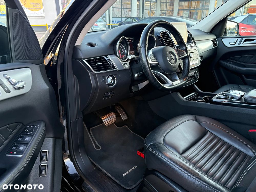 Mercedes-Benz GLE 350 d 4Matic 9G-TRONIC AMG Line - 11