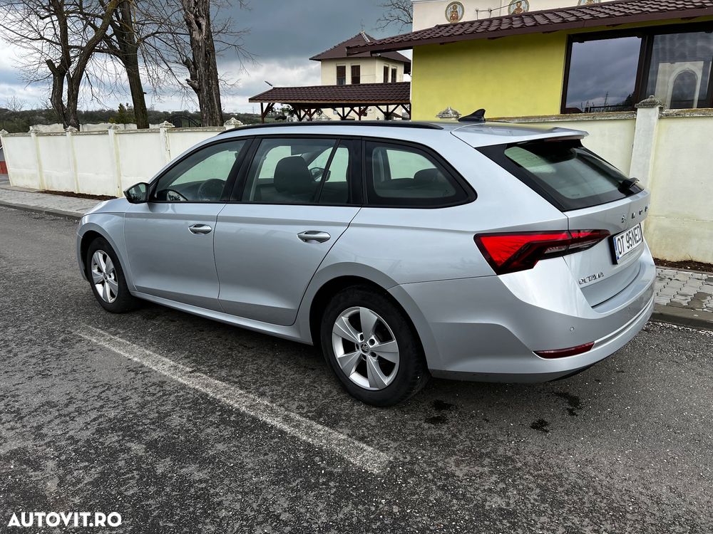 Skoda Octavia 2.0 TDI DSG Style - 4