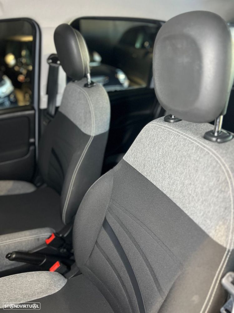 Fiat Panda 1.0 Hybrid City Life - 34