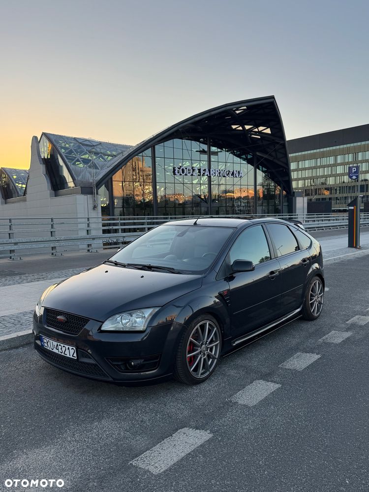 Ford Focus - 1