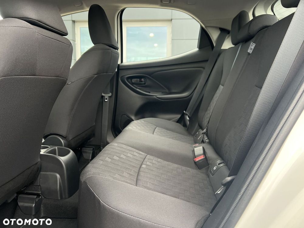 Toyota Yaris 1.5 Comfort - 11