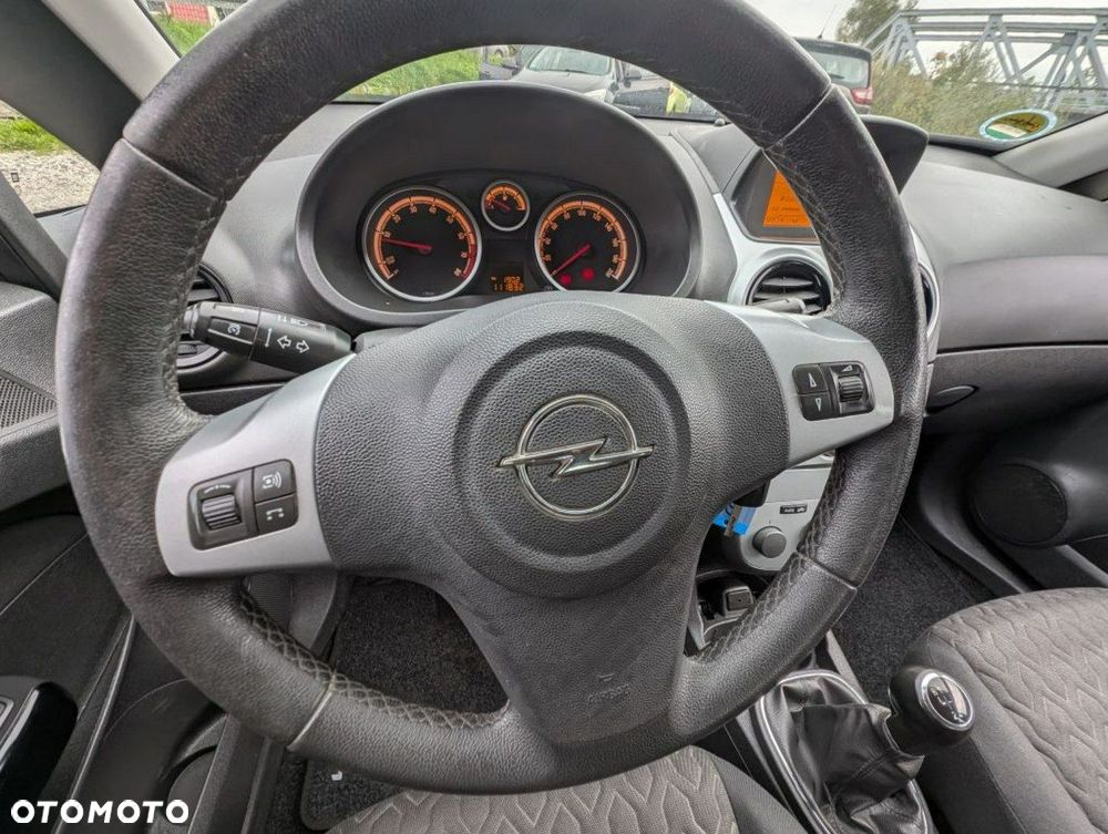 Opel Corsa - 19