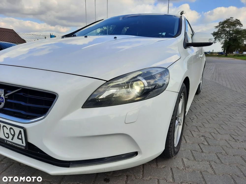 Volvo V40 D3 Momentum - 13