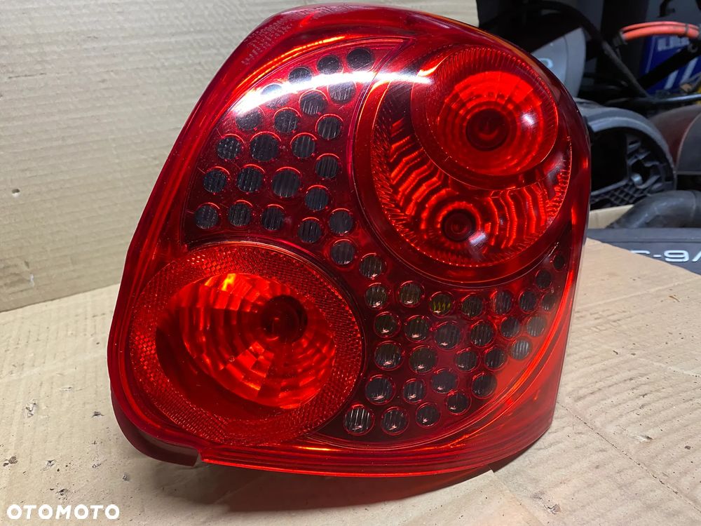 LAMPA TYLNA PRAWA WKŁAD PEUGEOT 207 SW KOMBI 9680157980 - 6