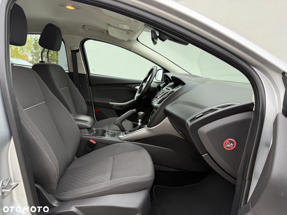 Ford Focus - 24