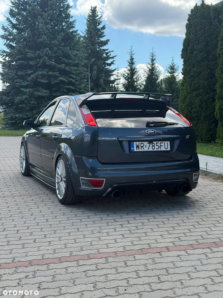 Ford Focus - 8