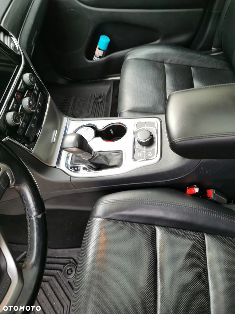 Jeep Grand Cherokee - 20