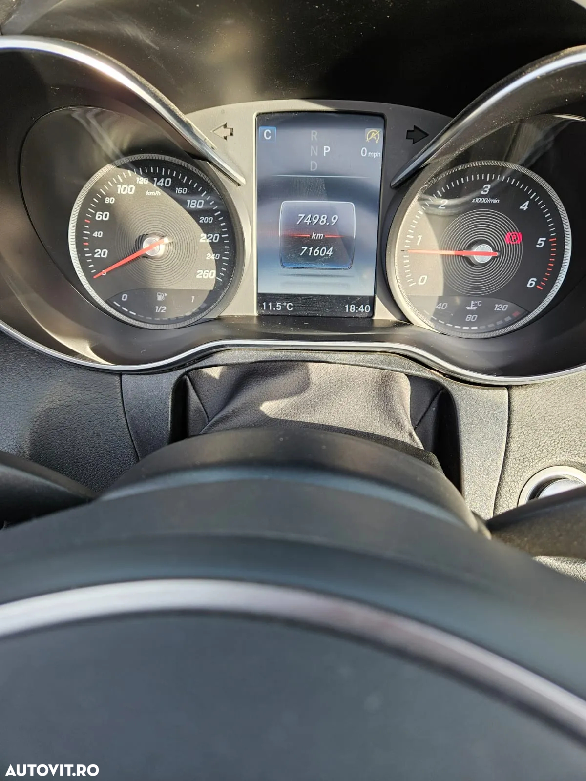 Mercedes-Benz C 220 d Cabrio 4Matic 9G-TRONIC - 10