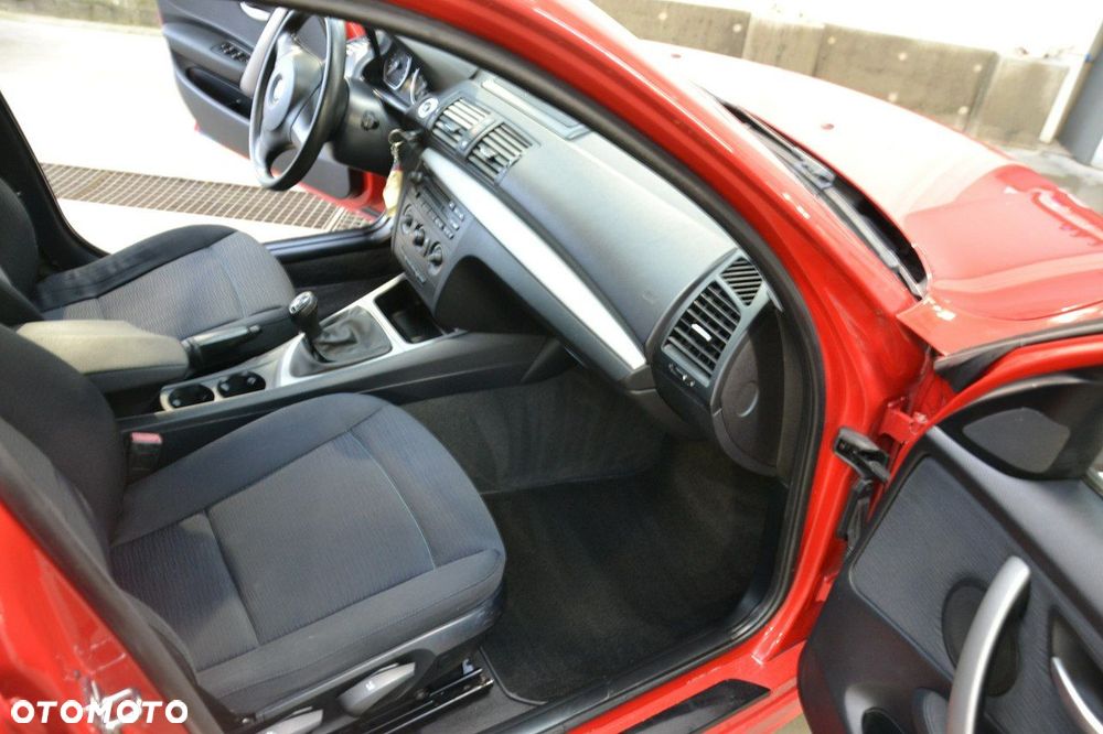 BMW Seria 1 - 17