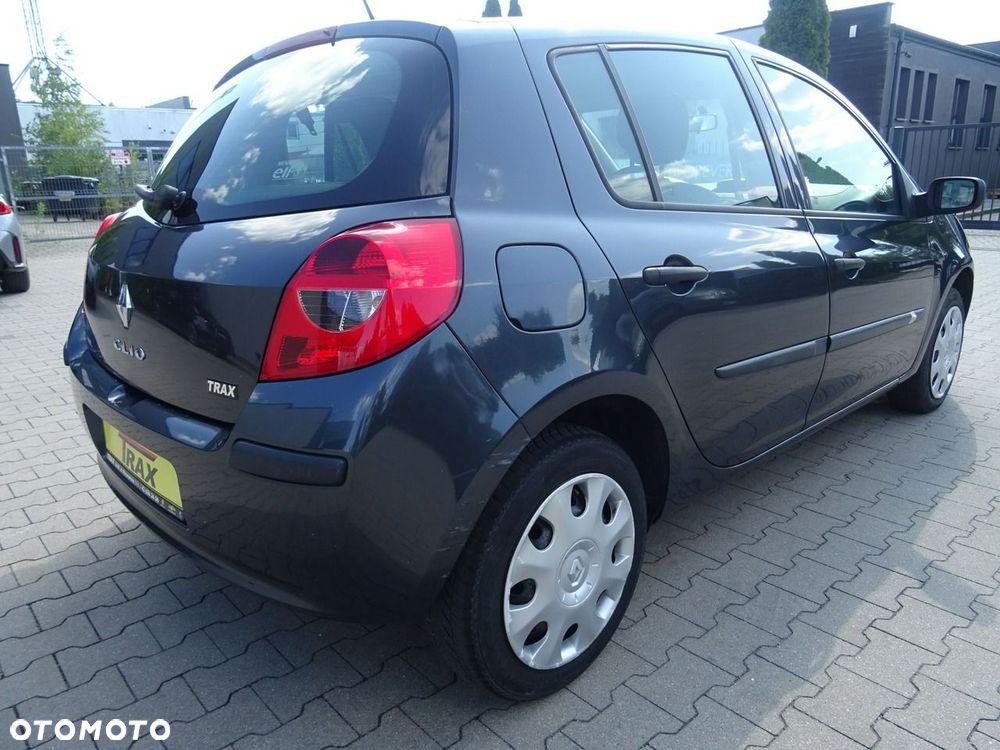 Renault Clio 1.2 16V 65 Authentique - 7