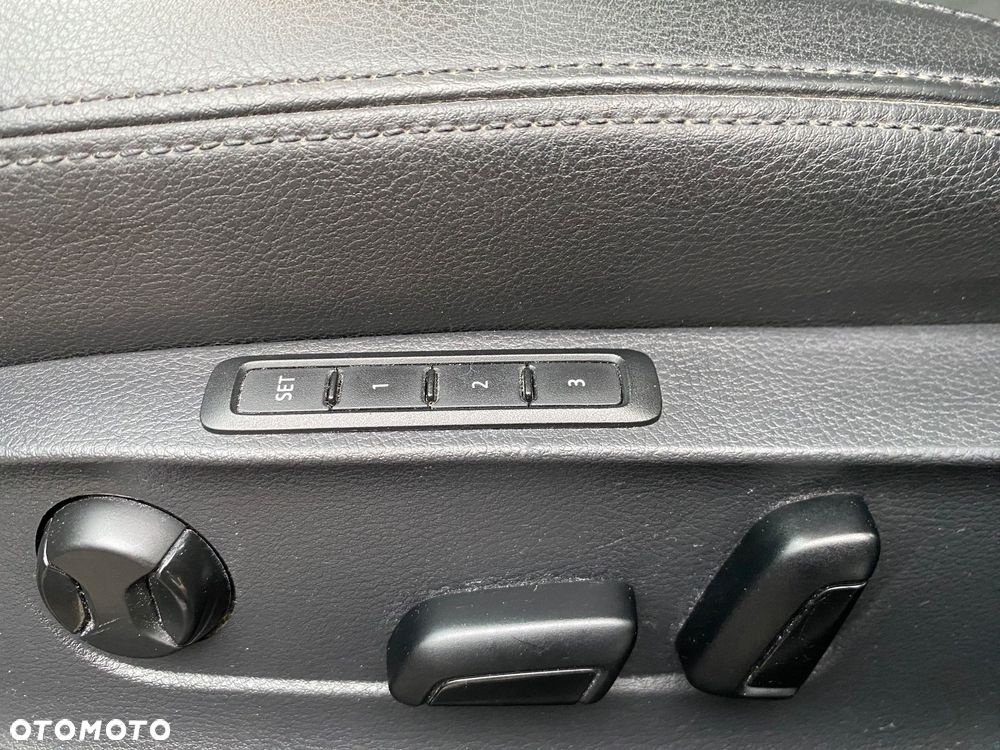 Volkswagen Passat 3.6 V6 R36 - 18