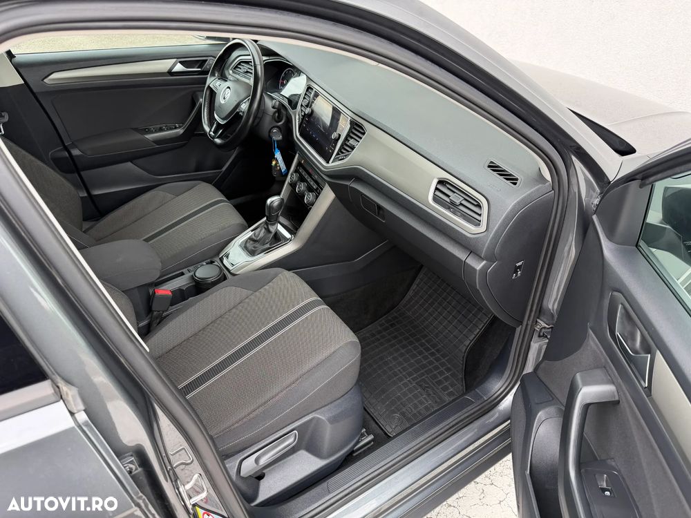 Volkswagen T-Roc 1.5 TSI DSG Design - 21