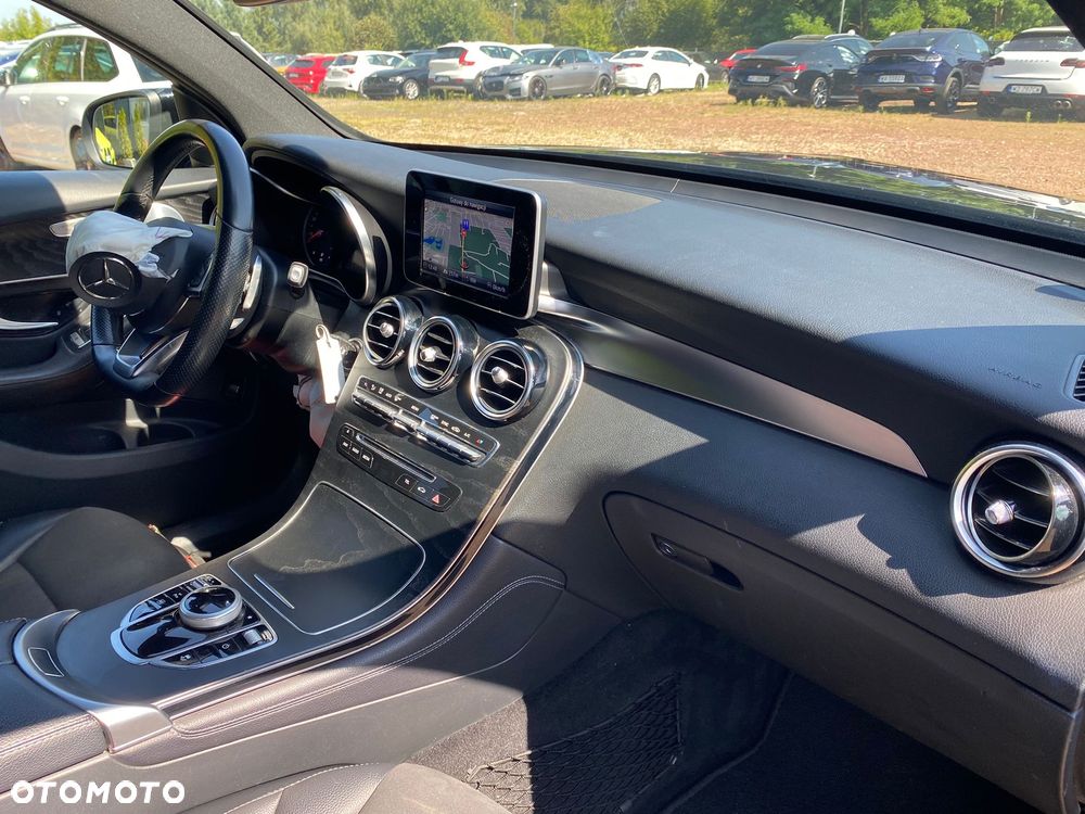 Mercedes-Benz GLC Coupe 250 4-Matic - 23