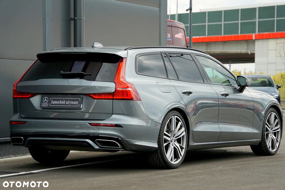 Volvo V60 T6 AWD R-Design - 6